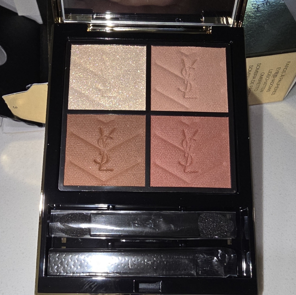 Yves Saint Laurent Couture Mini Eyeshadow Clutch - Picture 3 of 5